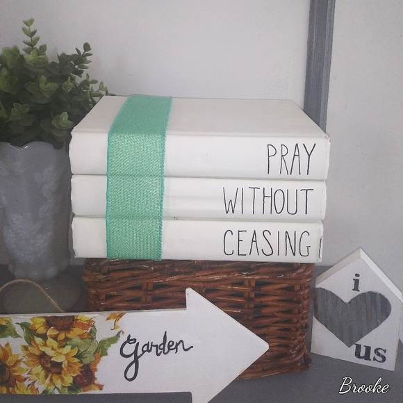 MamaMadeIt Other - Bible Nugget Book Stack